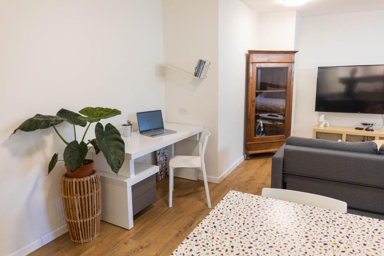 Sheba-Shik Apartment, Tel Hashomer שיבא-שיק, תל השומר,דירת סטודיו מקסימה! Рамат Ган Екстериор снимка
