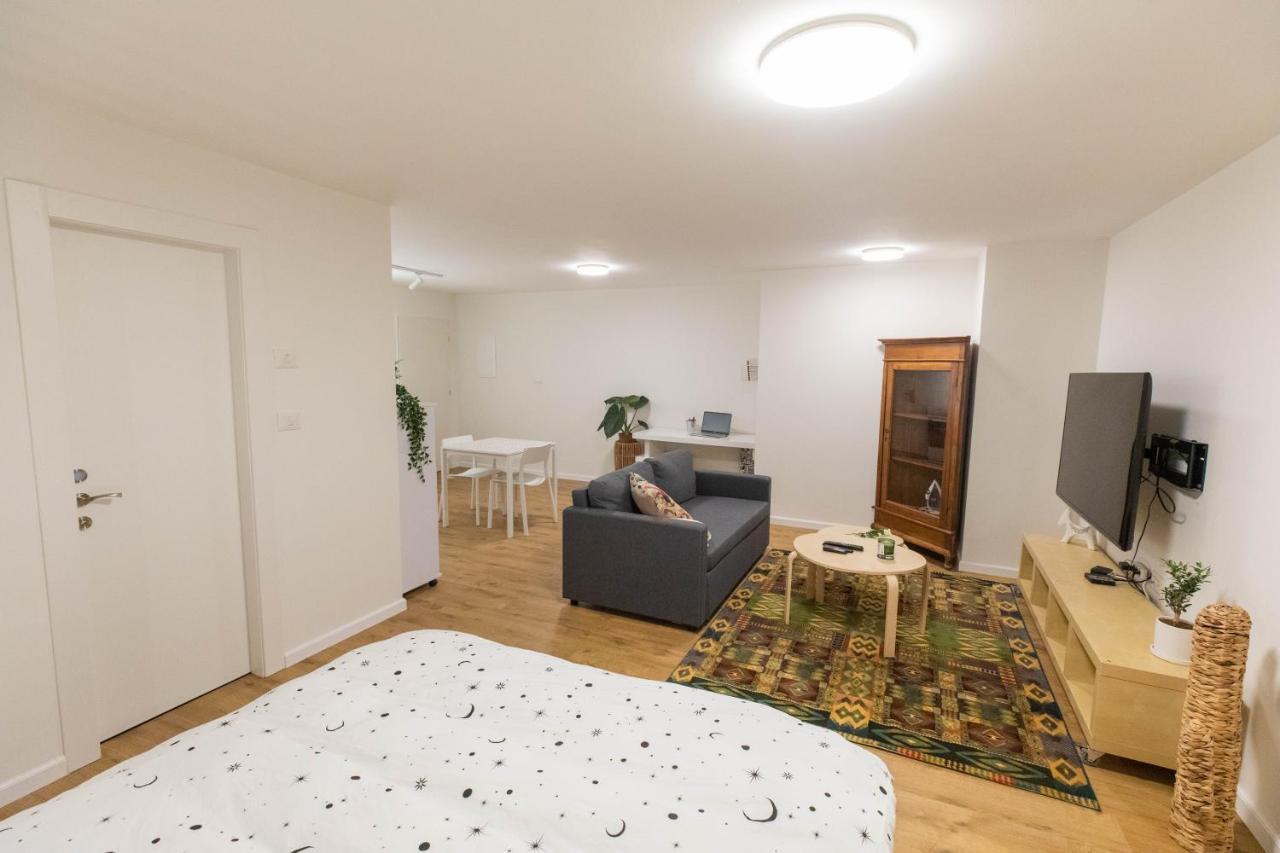 Sheba-Shik Apartment, Tel Hashomer שיבא-שיק, תל השומר,דירת סטודיו מקסימה! Рамат Ган Екстериор снимка